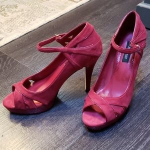 White House BLK Market peep toe heels